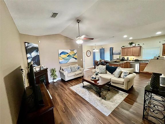 4th image of 4164 Winchester Ct