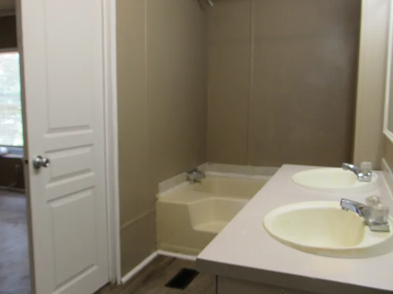 68 Otto Rd — Photo 7
