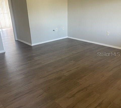 4th image of 115 Oyster Bay Cir APT 320