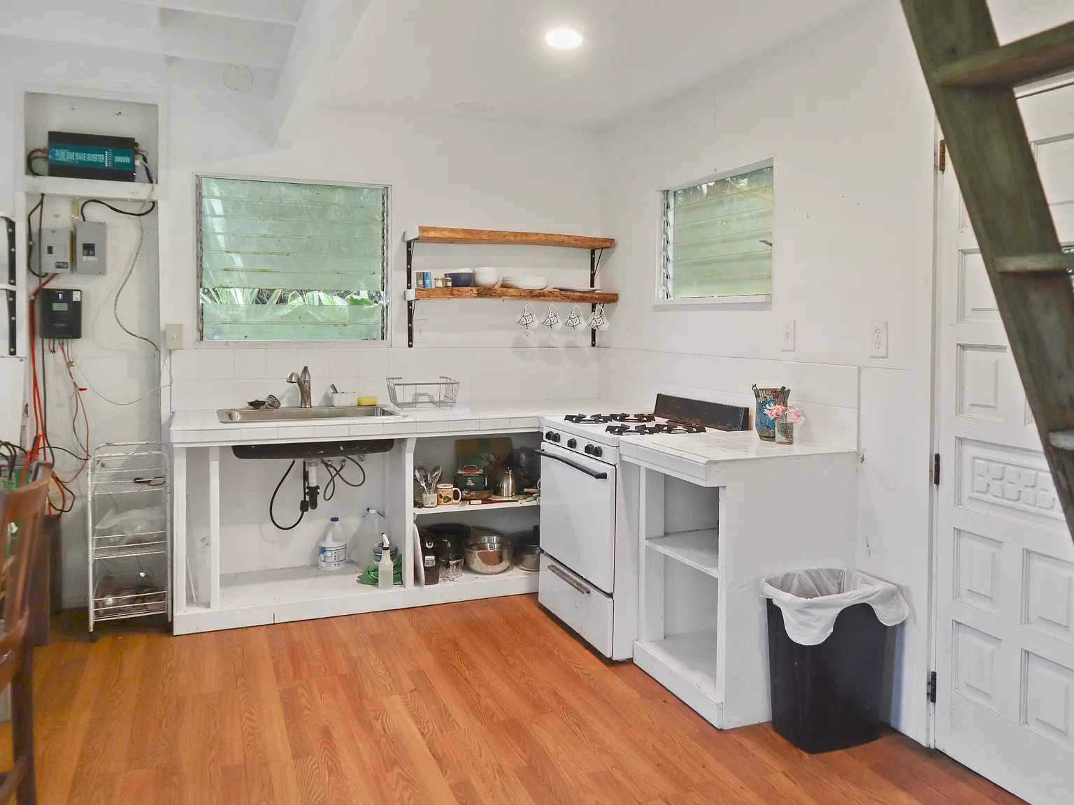 2 bed, 670 sqft, $2,200 — Photo 3