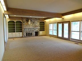 3rd image of 5300 Hillcrest Dr