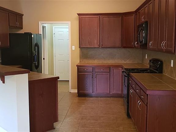 4th image of 6732 Silver Springs Dr
