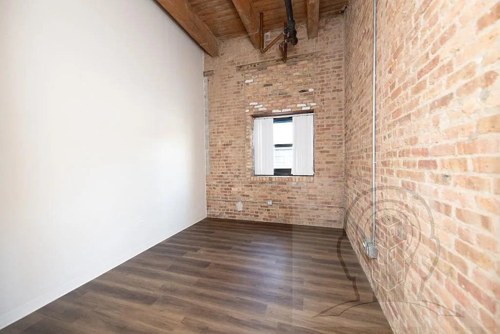 2 bed, 1.0 bath, 1100 sqft, $2,600 — Photo 4
