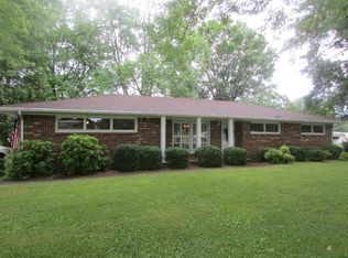 603 Douglas Dr, Lawrenceburg, TN 38464