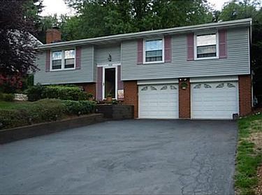 1st image of 526 Malabar Dr