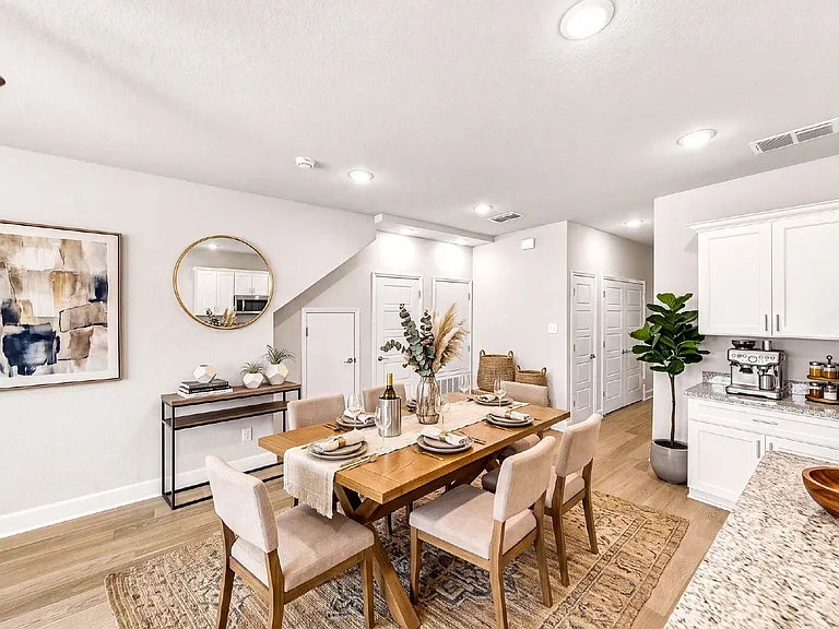 7215 Magnolia Vlg #101 — Photo 12