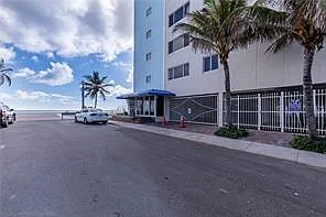 1 bed, 1.0 bath, 660 sqft, $3,200 — Photo 4