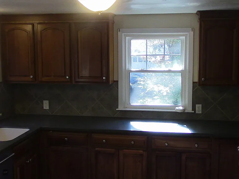192 Ann Ave — Photo 16