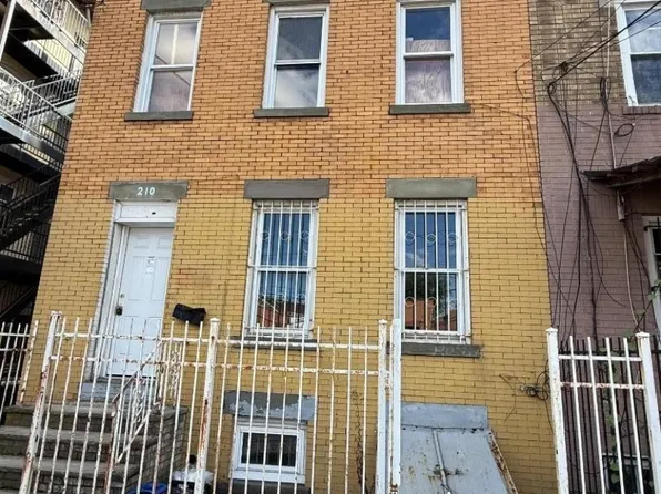 210 Berkeley Ave, Newark City, NJ 07107