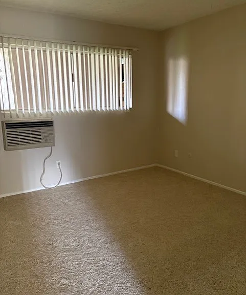 Kimberly Arms Apartment Homes — Photo 14