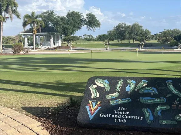 360 Cedarbrook Ct, Venice, FL 34292