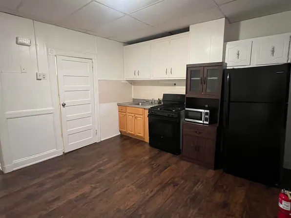 1511 46th Street image 5 of 13