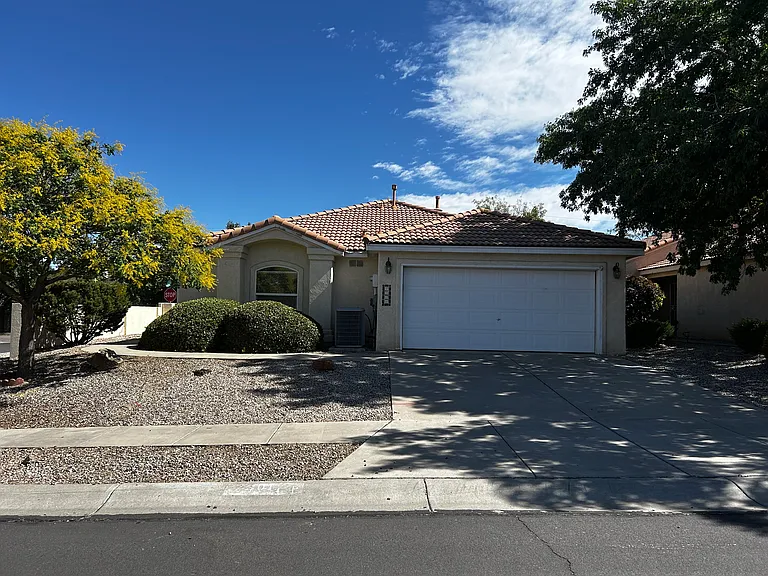 7301 Quail Springs Pl NE — Photo 11