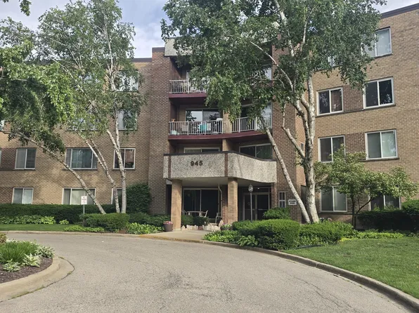 945 E Kenilworth Ave Unit 325, Palatine, IL 60074