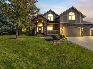 3678 SW Cascade Vista Dr, Redmond, OR 97756