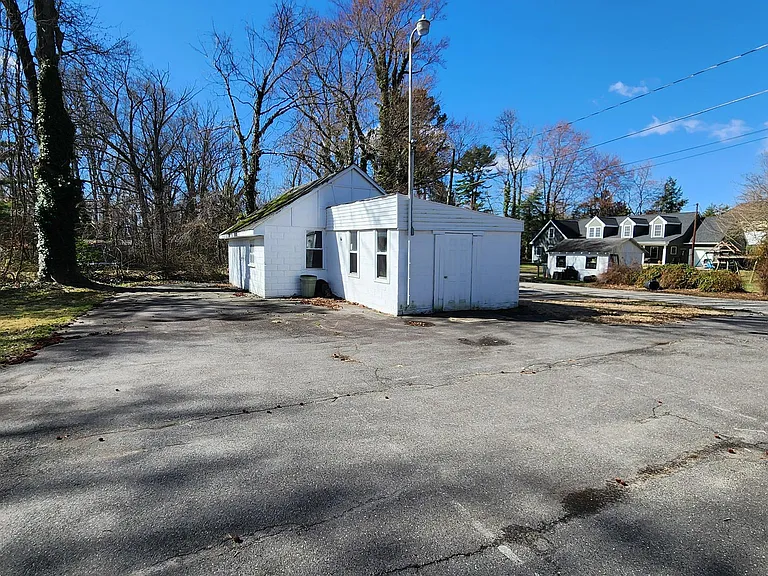 114 Ogden Station Rd — Photo 6