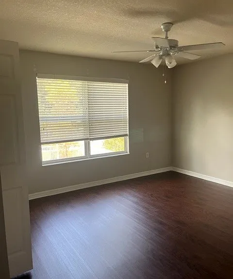 Montclair Townhomes — Photo 26