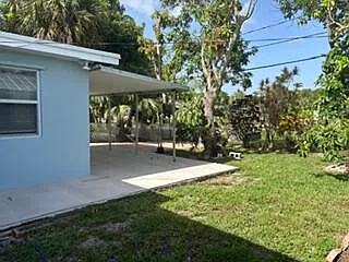 3 bed, 2.0 bath, 1469 sqft, $2,800 — Photo 2