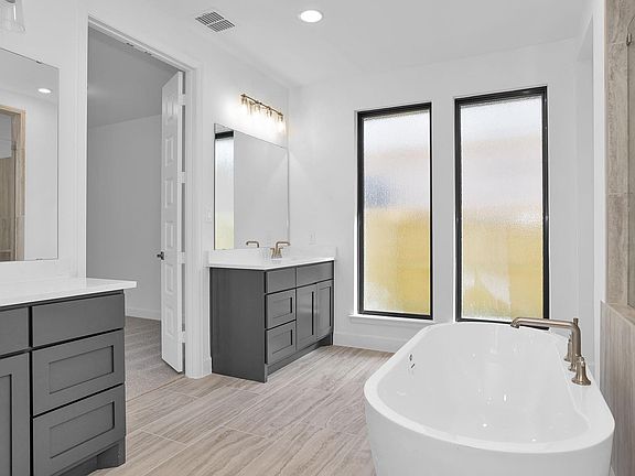 5th image of 4606 Southpoint Way