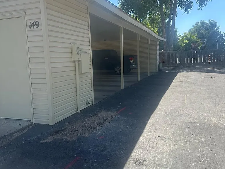 143 Robbins Ave #4 — Photo 4