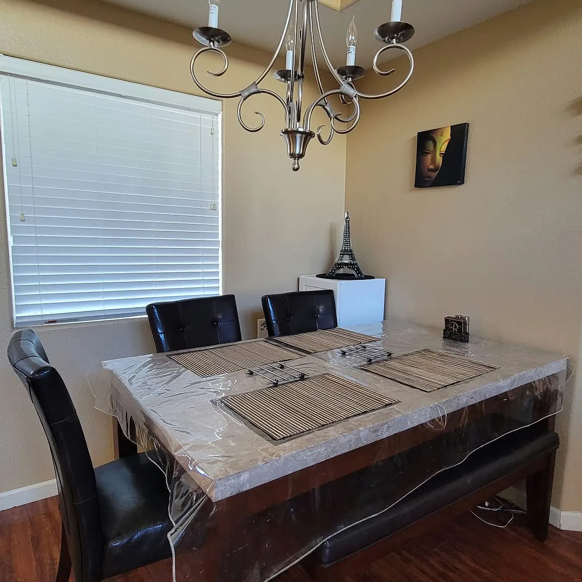 Moon Cir, Folsom — Photo 4