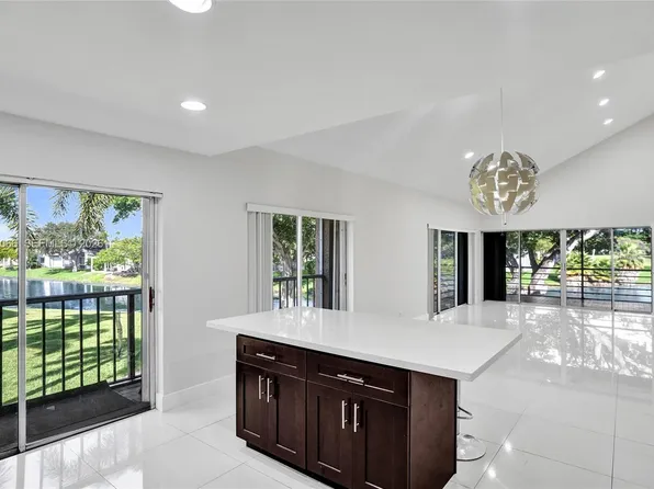 7581 NW 86th Ter APT 201, Tamarac, FL 33321