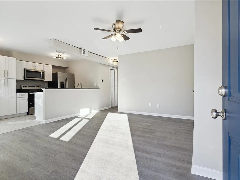 728 A Ave