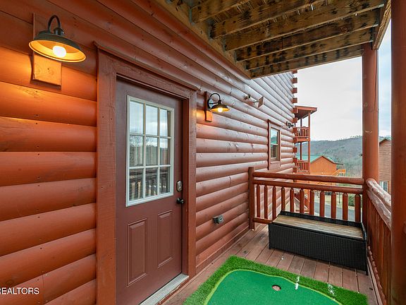 4th image of 2324 Boulder Way