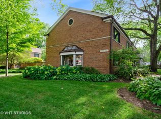 712 Dodge Ave, Evanston, IL 60202