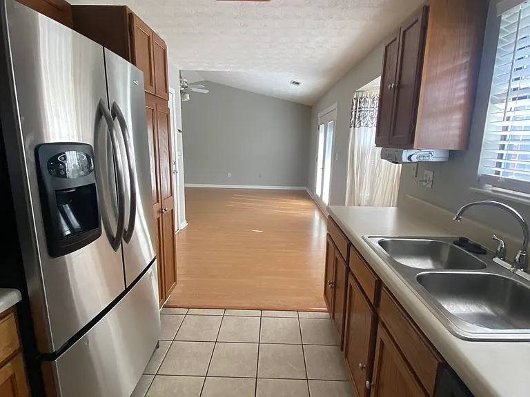 4818 Katia Ln — Photo 12