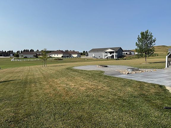 4th image of 737 Parker Ranch Rd