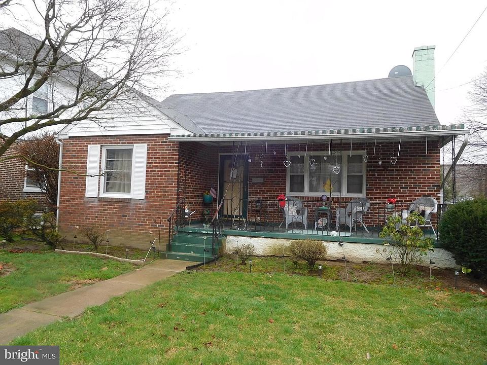 1st image of 256 N Spring Garden St