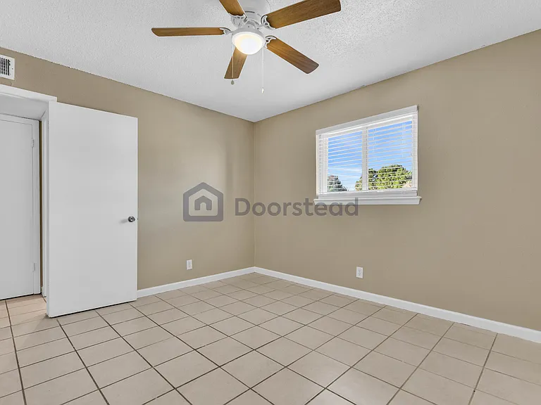 9400 Montrose Ct #27 — Photo 22