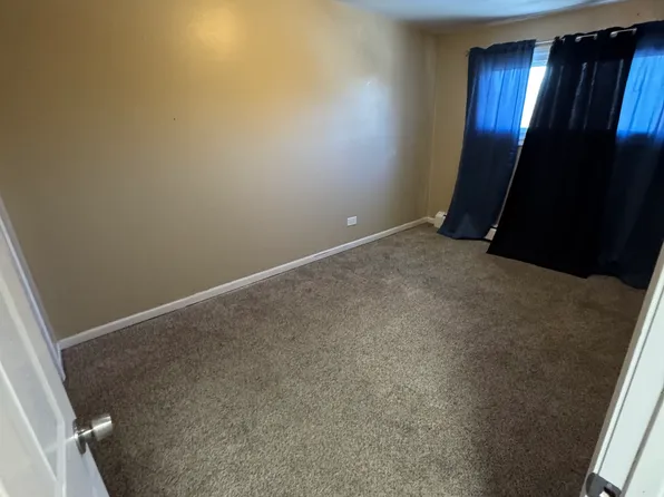 3021 Prairie St #B, Franklin Park, IL 60131