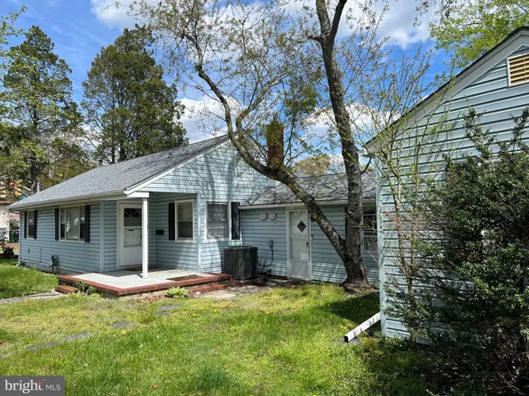 337 E Wyoming Ave, Absecon, NJ 08201