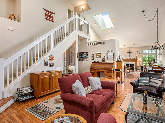 5th image of 6123 Gabrielle Ave