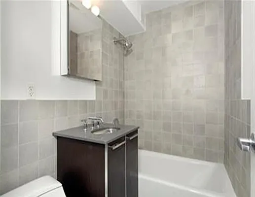 Rented by Plaza Real Estate Group | media 36