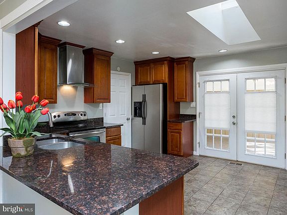 2nd image of 3712 Chico Ct