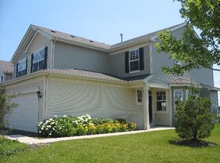 581 W Kristina Ln, Round Lake, IL 60073