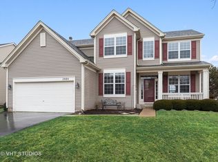 2884 Rourke Dr, Aurora, IL 60503