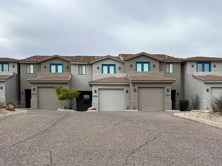 13616 N Hamilton Dr #105 — Photo 1