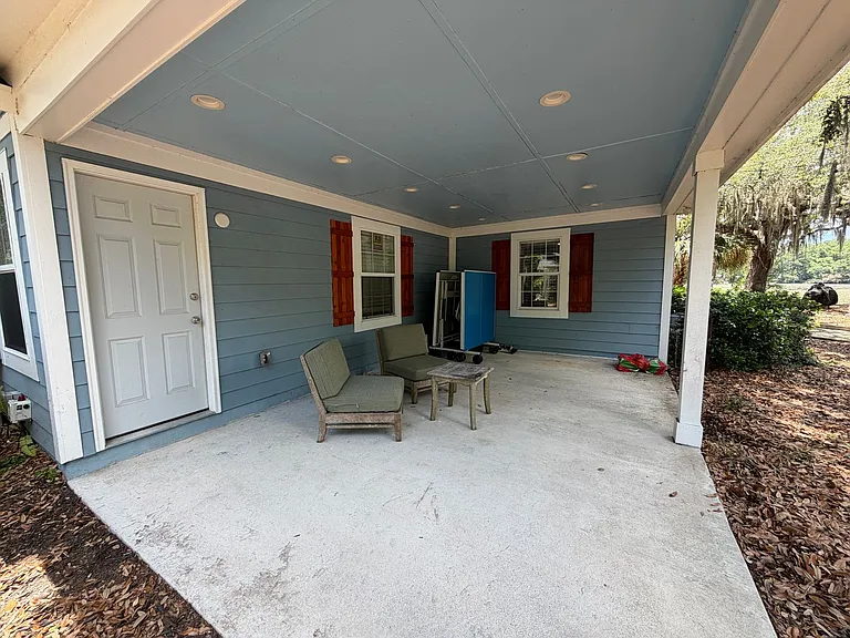 116 Burnett Rd — Photo 55