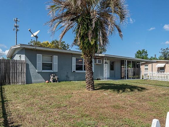 2nd image of 1724 Oasis Ave