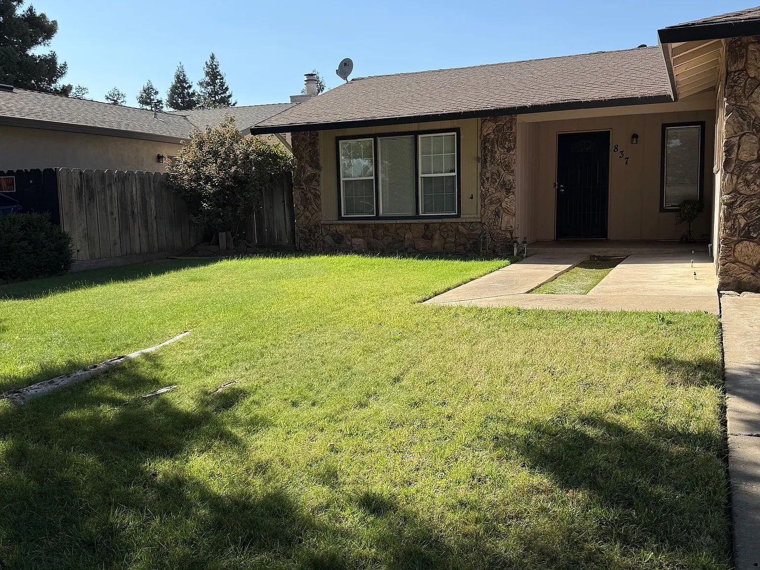 3 bed, 1366 sqft, $2,500 — Photo 4