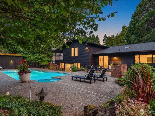 21000 Marine View Drive SW, Normandy Park, WA 98166