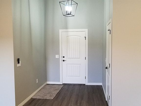 4th image of 10316 Vernon Dr