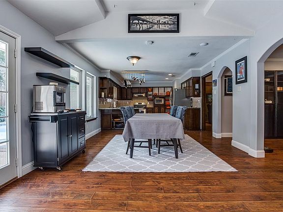 3rd image of 5020 Old Orchard Dr