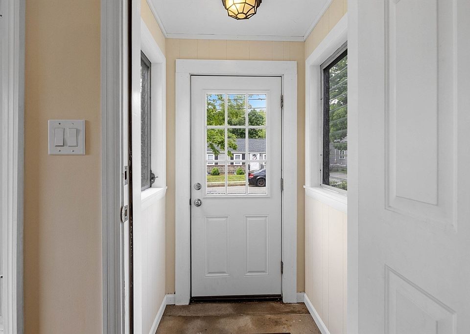 33 Livoli Ave, Braintree, MA 02184 Zillow