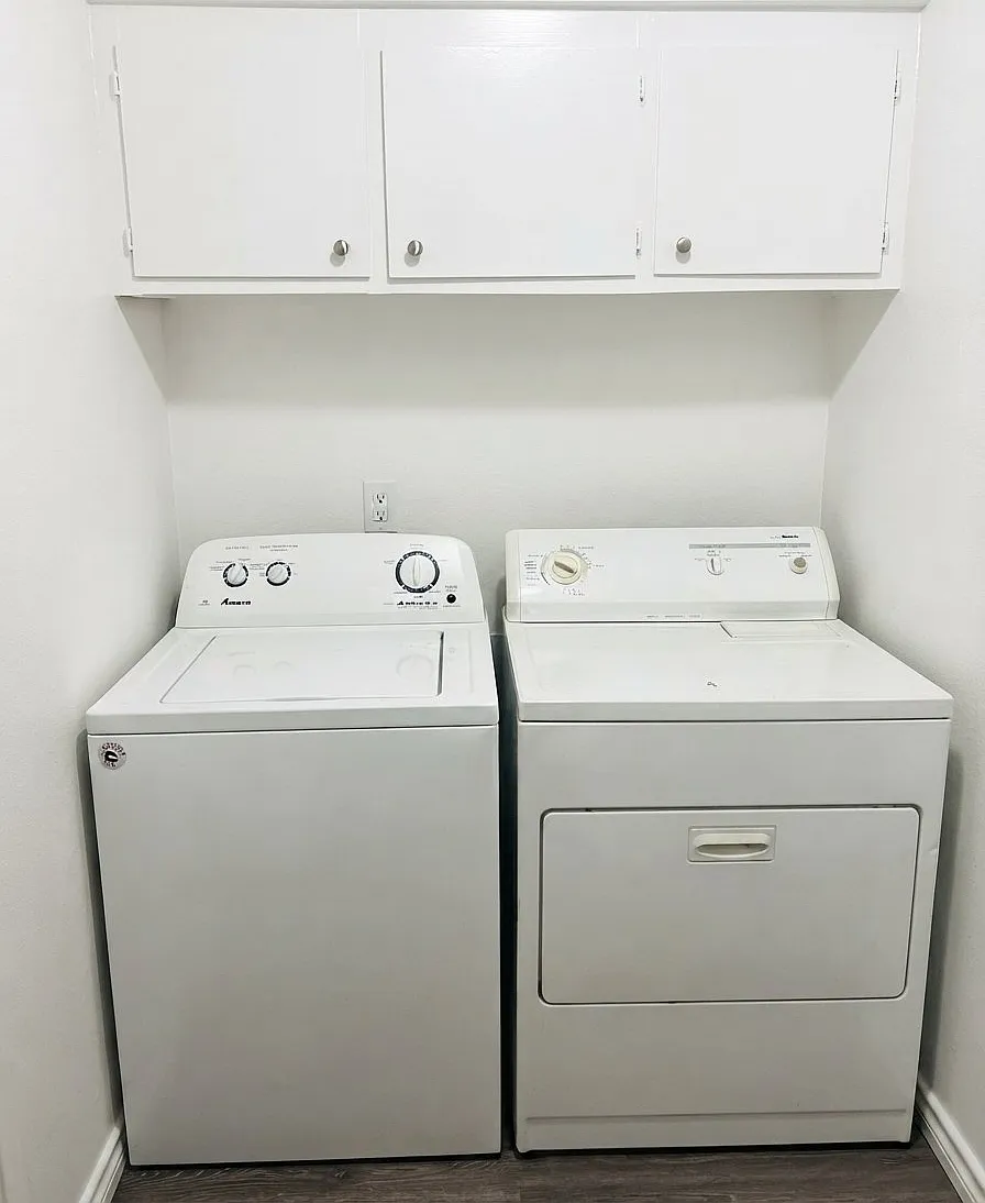 417b North Street — Photo 2