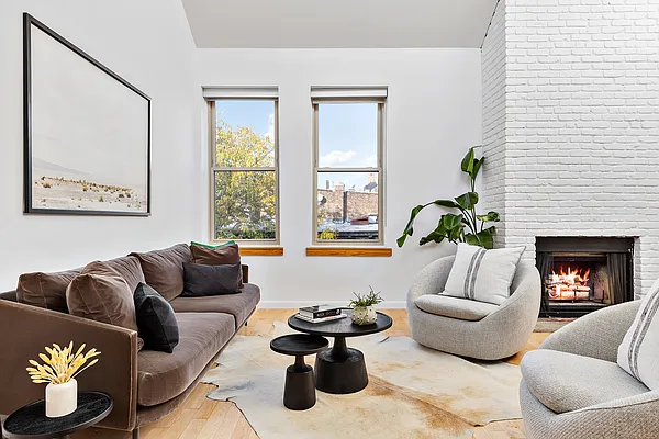 Sold by Compass | media 2